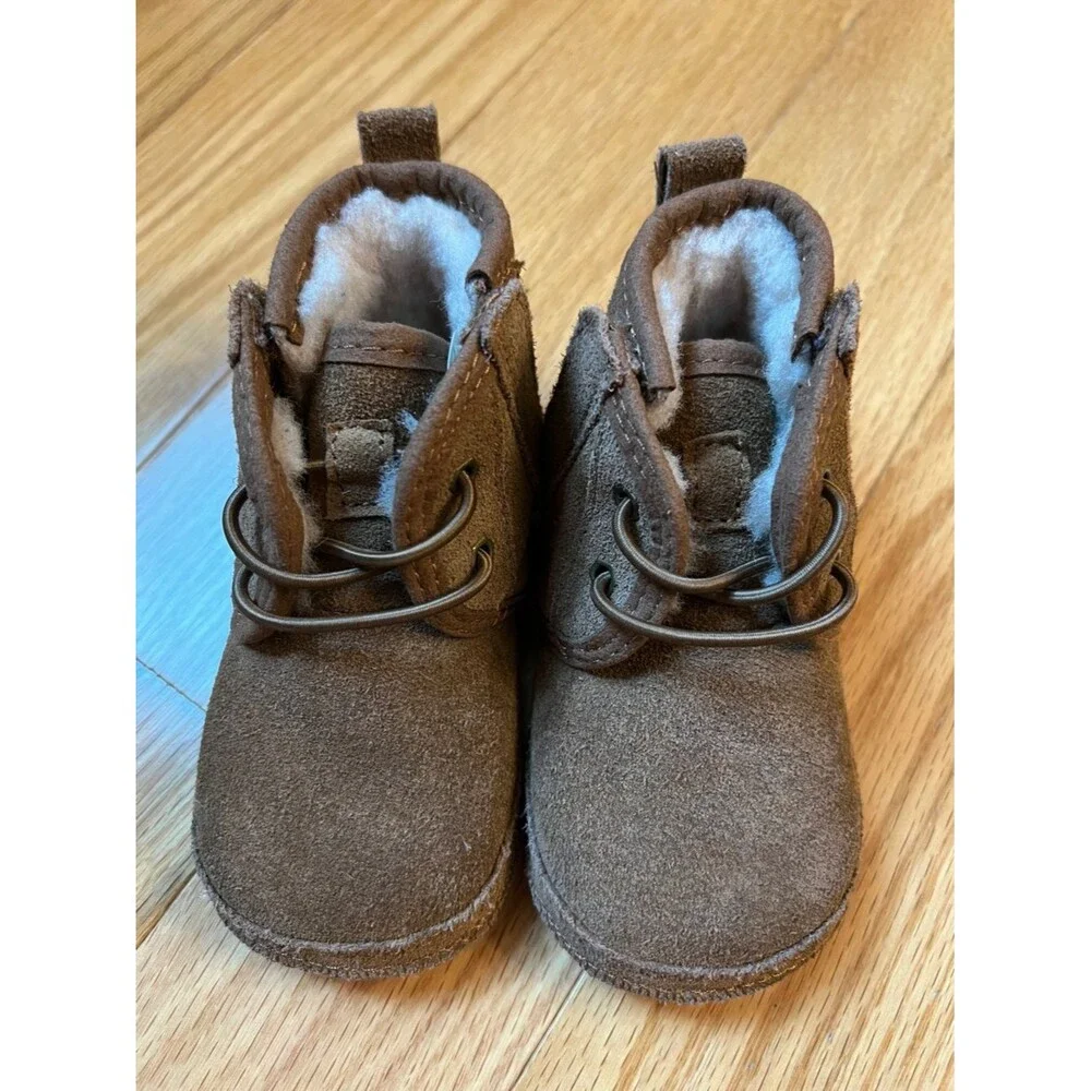 UGG Baby Infant Toddler Neumel Boots Chestnut Suede Infant US Size 4-5 UK Size 4